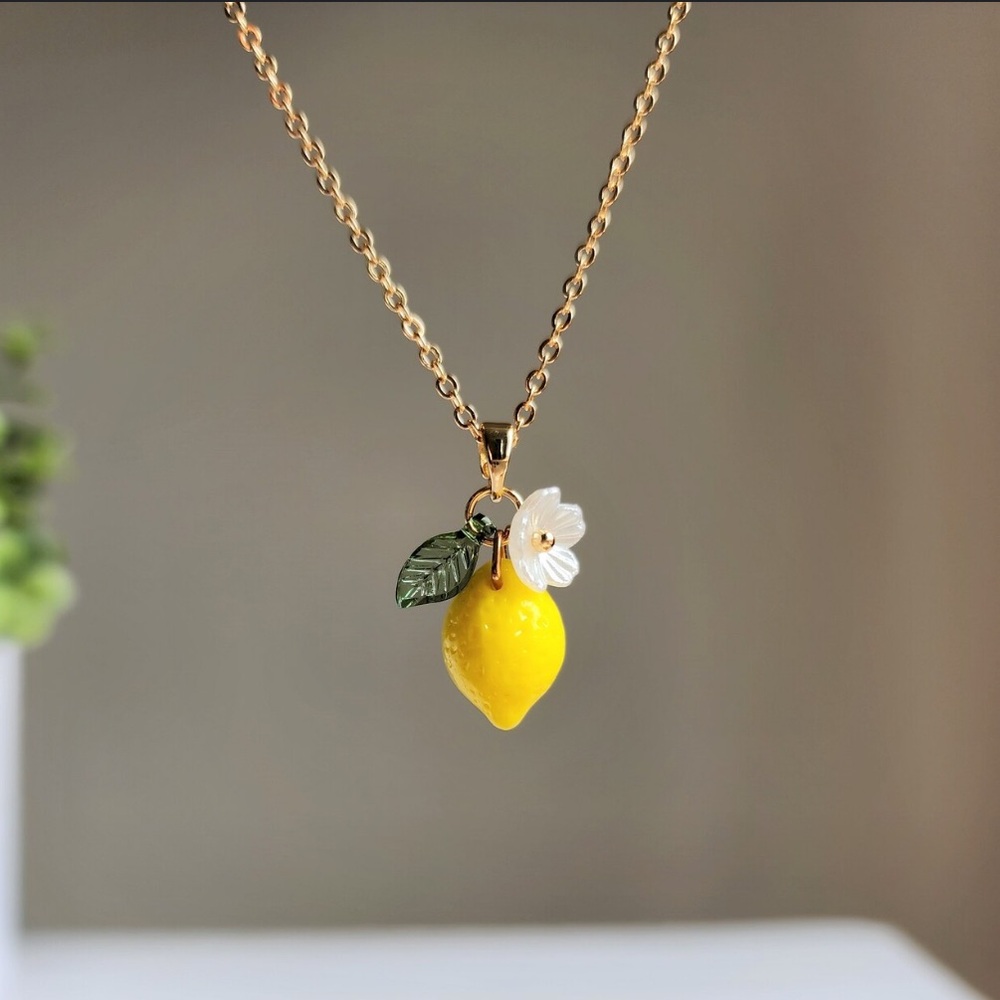 summery lemon necklace A441 - Picture 1 of 4